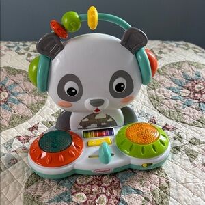 Infantino spin and slide DJ panda
